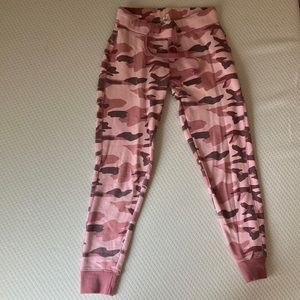 Camouflage pink sweat pants. Original reflex brand. Used just a couple of times.
